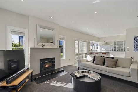 Photo of property in 28 Browns Road, St Albans, Christchurch, 8014