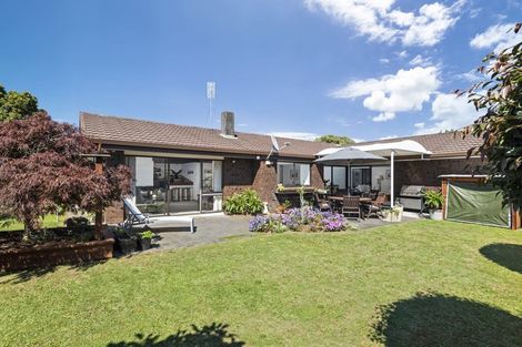 Photo of property in 176 Prince Regent Drive, Farm Cove, Auckland, 2012