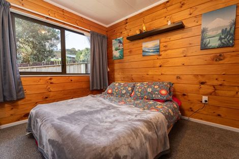 Photo of property in 70 Awatea Street, Ranui, Porirua, 5024