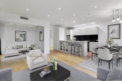 Photo of property in 7b/2 Saint Martins Lane, Grafton, Auckland, 1010