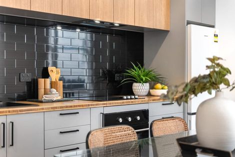 Photo of property in 23 Elizabeth Street, Mount Victoria, Wellington, 6011