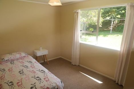 Photo of property in 25 Hartford Crescent, Totara Park, Upper Hutt, 5018