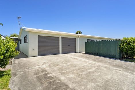 Photo of property in 32 Langdale Avenue, Paraparaumu, 5032