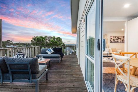 Photo of property in 27 Danube Lane, Glen Eden, Auckland, 0602