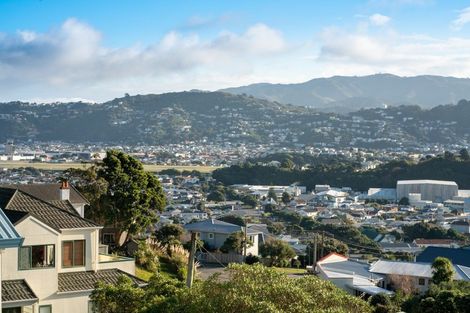 Photo of property in 2/83 Townsend Road, Miramar, Wellington, 6022