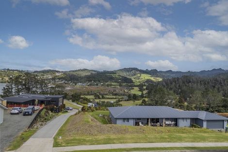 Photo of property in 26 Azimuth Road, Tairua, 3508