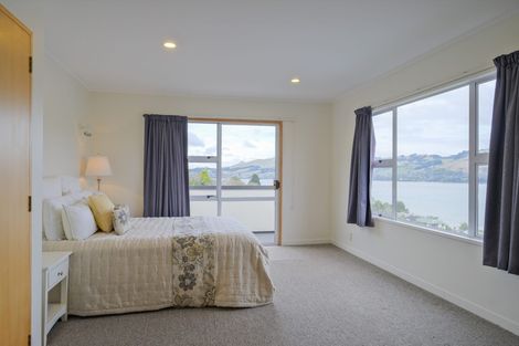 Photo of property in 22 Athol Place, Ravensbourne, Dunedin, 9022