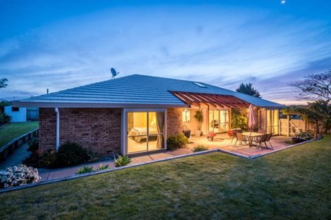 Photo of property in 10 Compass Court, Paraparaumu, 5032