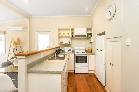Photo of property in 92 Rintoul Street, Newtown, Wellington, 6021