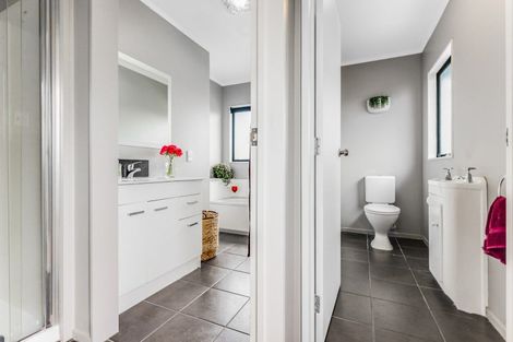 Photo of property in 6 Ben Nevis Place, Nawton, Hamilton, 3200