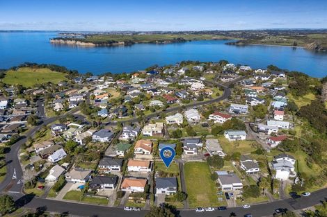 Photo of property in 53 Ferry Road, Arkles Bay, Whangaparaoa, 0932