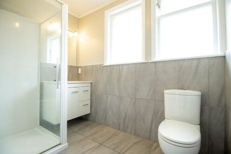 Photo of property in 33 Galway Avenue, Hokowhitu, Palmerston North, 4410