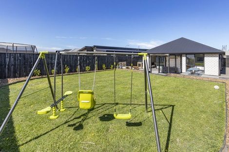 Photo of property in 19 Croydon Street, Woodend, 7610