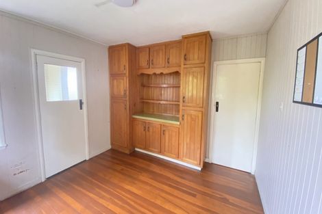 Photo of property in 103 Bolton Street, Blockhouse Bay, Auckland, 0600