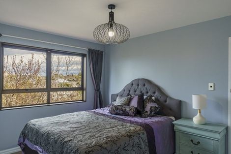 Photo of property in 3 Sealy Road, Bluff Hill, Napier, 4110