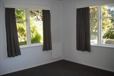 Photo of property in 19a Huntingdon Street, Northland, Wellington, 6012