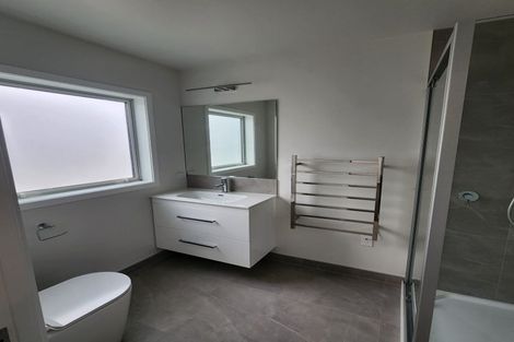 Photo of property in 8 Ash Close, Levin, 5510