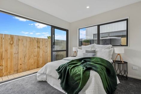 Photo of property in 28 Lincoln Road, Manurewa East, Auckland, 2102