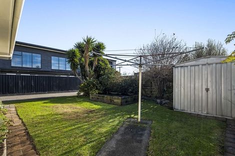Photo of property in 5a Clemow Road, Fitzroy, New Plymouth, 4312