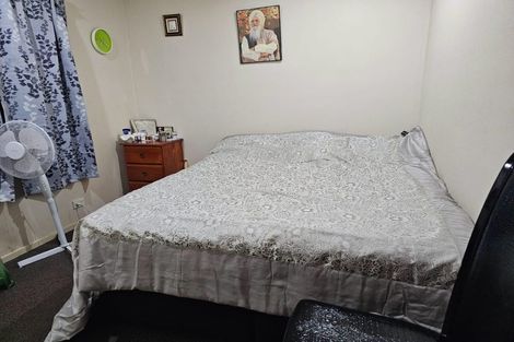 Photo of property in 87 Riverton Drive, Randwick Park, Auckland, 2105