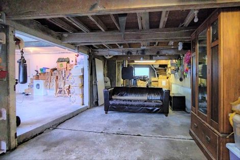 Photo of property in 308 Main Road, Tawa, Wellington, 5028