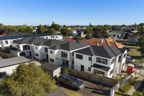Photo of property in 35c Royton Avenue, Mangere East, Auckland, 2024