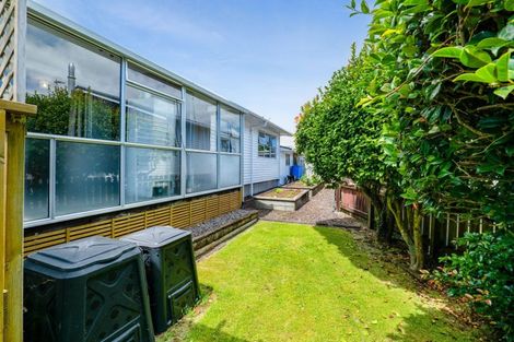 Photo of property in 18 Saxton Road, Upper Vogeltown, New Plymouth, 4310