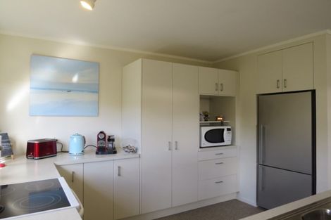 Photo of property in 4 Allman Drive, Coromandel, 3506