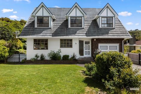 Photo of property in 3a Panorama Grove, Harbour View, Lower Hutt, 5010