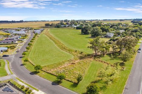 Photo of property in 2 Barnett Drive, Marton, 4710