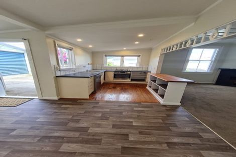 Photo of property in 11 Angus Avenue, Berhampore, Wellington, 6023