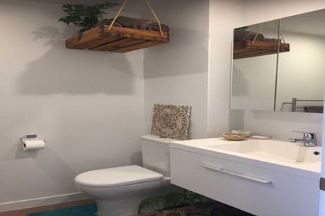 Photo of property in 4/2 Brandon Road, Glen Eden, Auckland, 0602