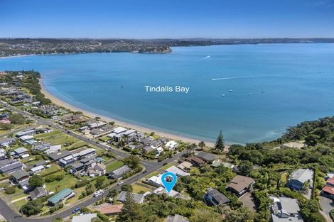 Photo of property in 65 De Luen Avenue, Tindalls Beach, Whangaparaoa, 0930
