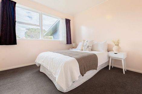 Photo of property in 13 Hicks Crescent, Waikanae Beach, Waikanae, 5036