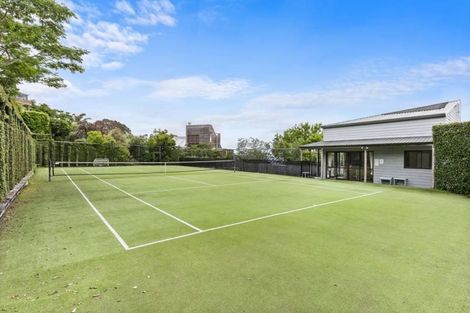 Photo of property in 1/3 Swann Beach Road, Stanmore Bay, Whangaparaoa, 0932