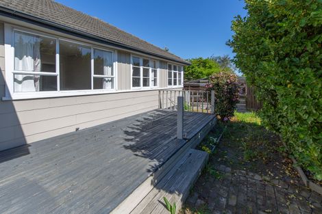 Photo of property in 9 Wilmot Street, Northcote, Christchurch, 8052