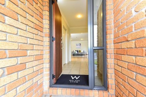 Photo of property in 4 Azure Place, Huntington, Hamilton, 3210