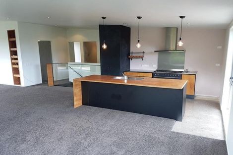 Photo of property in 58c Pekanga Road, Normandale, Lower Hutt, 5010