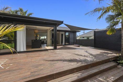 Photo of property in 145 Seaview Road, Westown, New Plymouth, 4310