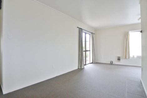 Photo of property in 1 Palomino Drive, Henderson, Auckland, 0612