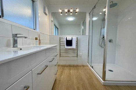 Photo of property in 40 Rothesay Place, Dinsdale, Hamilton, 3204