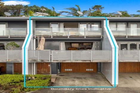 Photo of property in 2/13 Pannill Place, Oteha, Auckland, 0632