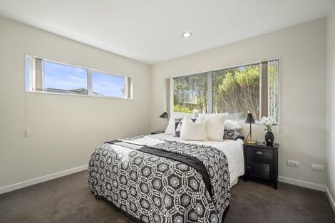 Photo of property in 13 Pin Oak Drive, Schnapper Rock, Auckland, 0632