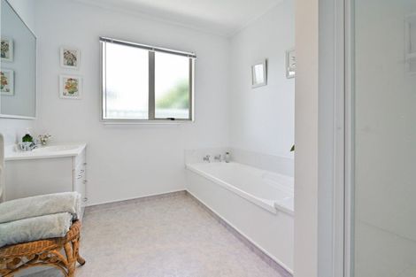 Photo of property in 903a Victoria Street, Parkvale, Hastings, 4122