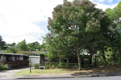 Photo of property in 1/2 Vari Place, Bayview, Auckland, 0629