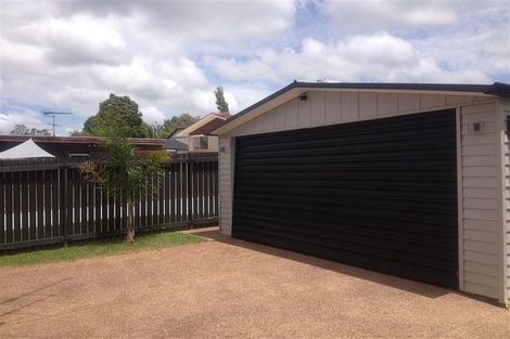 Photo of property in 18 Pipitea Place, Massey, Auckland, 0614