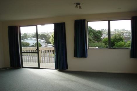 Photo of property in 5 Arlette Place, Massey, Auckland, 0614