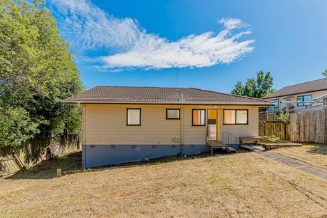 Photo of property in 6 Holmes Drive South, West Harbour, Auckland, 0618