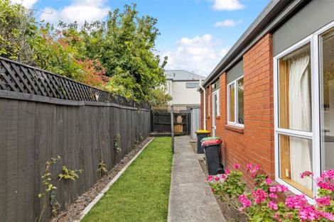 Photo of property in 2/12 Barrie Street, Addington, Christchurch, 8024