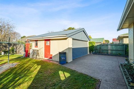 Photo of property in 22 Kathleen Crescent, Hornby, Christchurch, 8042
